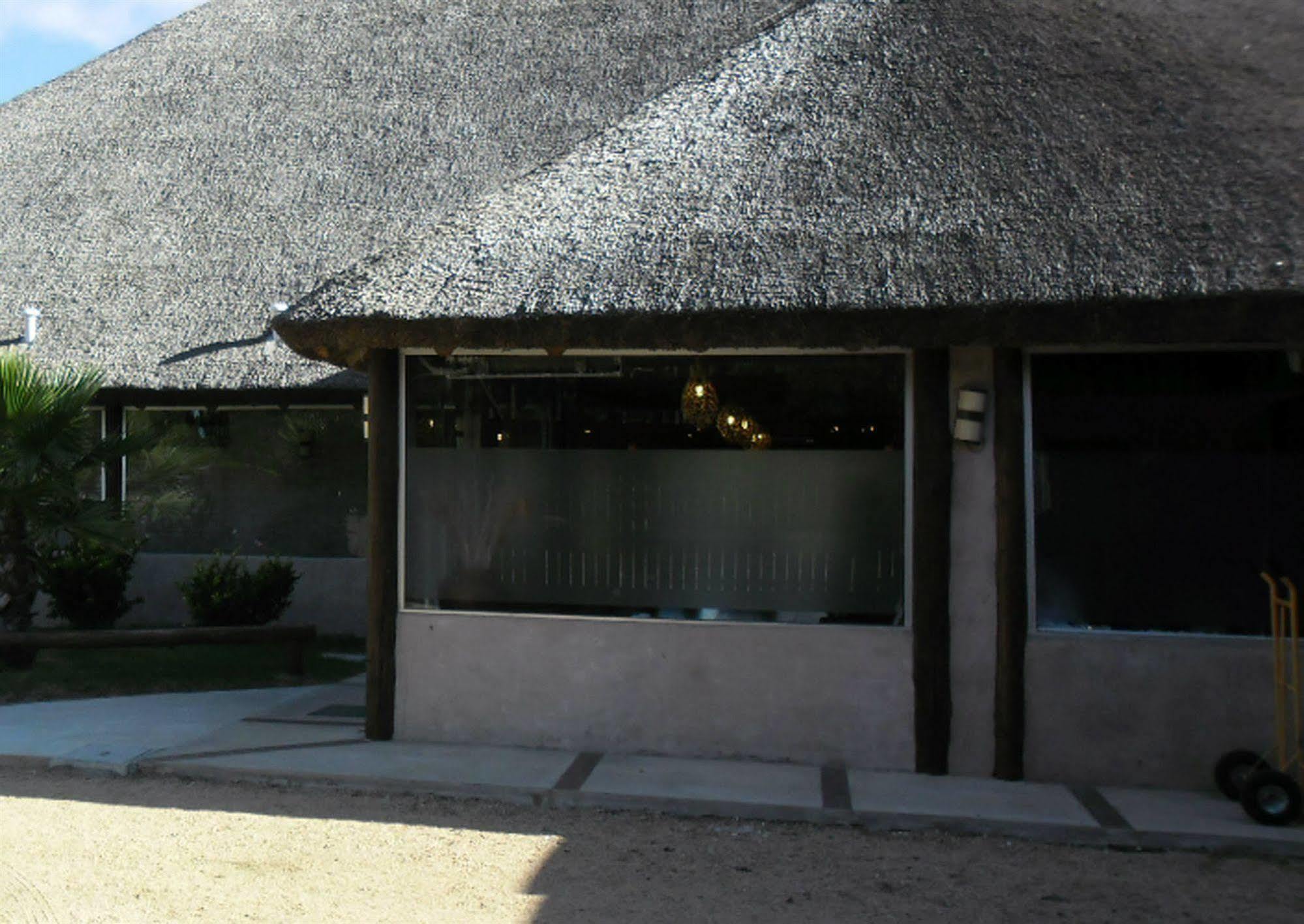 Punta del Este Arenas Hotel Chihuahua Exterior foto